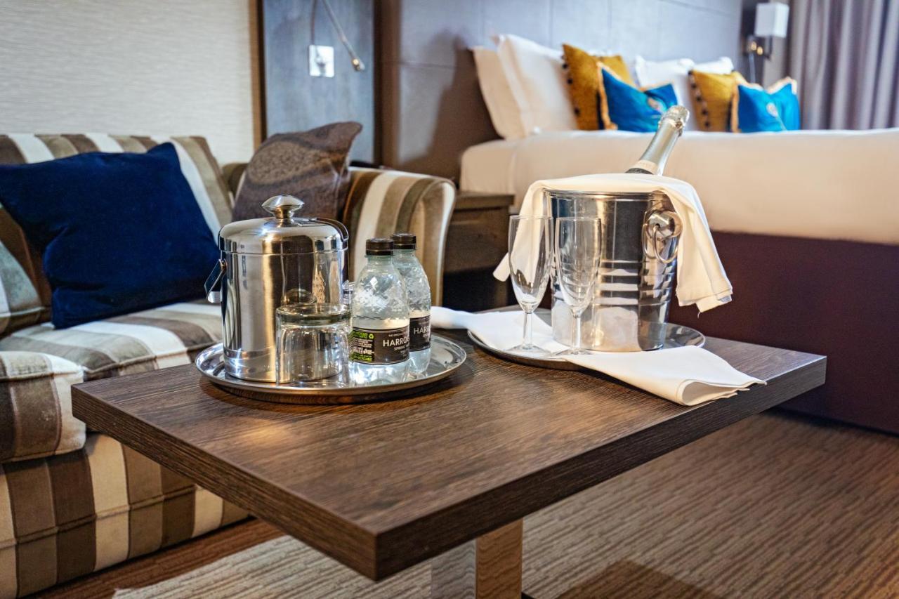 Mercure Milton Keynes Hotel Eksteriør billede