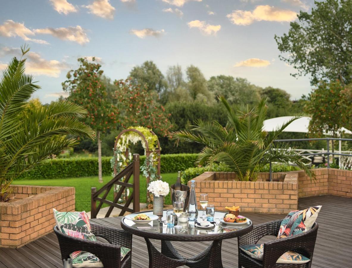 Mercure Milton Keynes Hotel Eksteriør billede