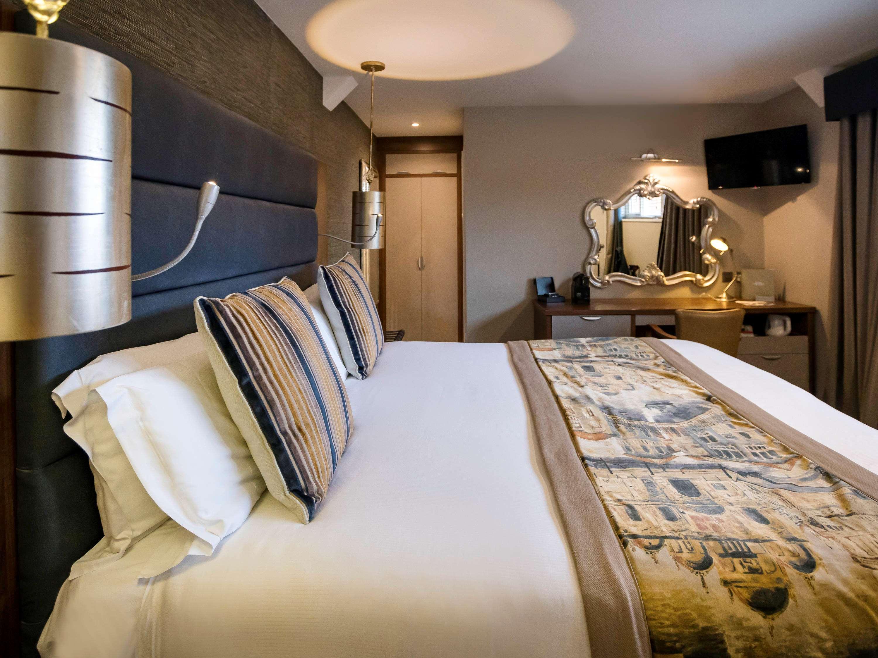 Mercure Milton Keynes Hotel Eksteriør billede