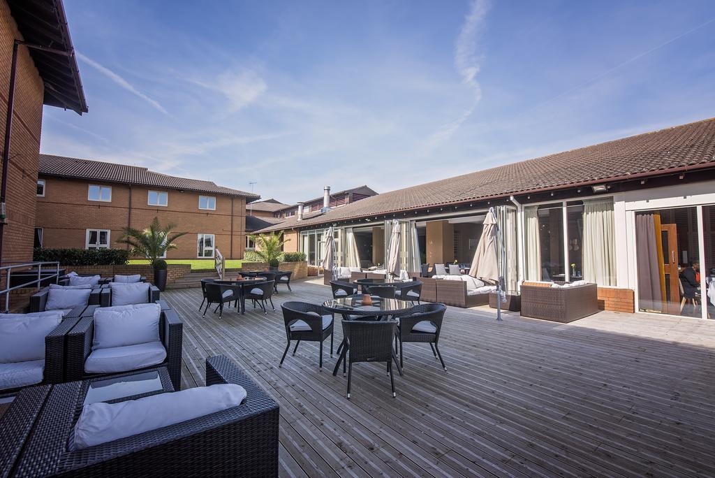 Mercure Milton Keynes Hotel Eksteriør billede